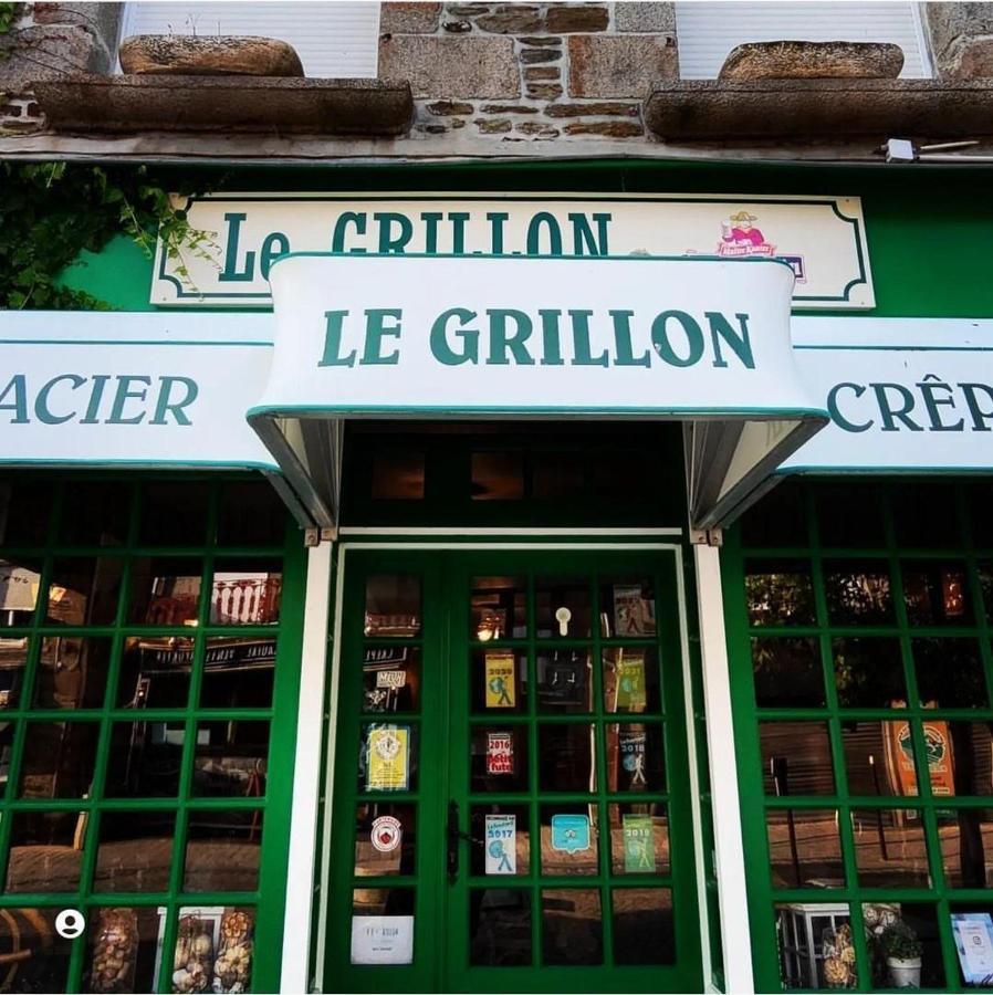 Le Grillon Hotel Pontorson Eksteriør billede