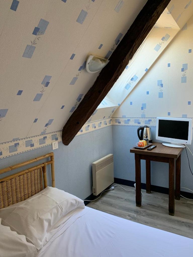 Le Grillon Hotel Pontorson Eksteriør billede